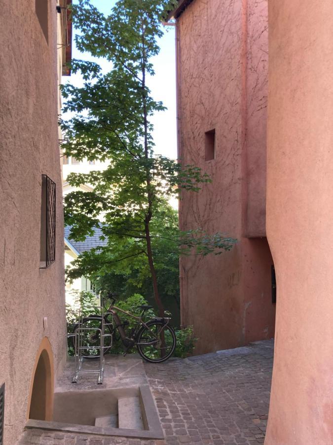 La Lombardie - Charme Et Tranquillite Sion Esterno foto