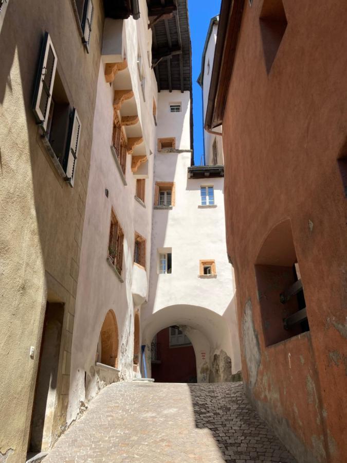 La Lombardie - Charme Et Tranquillite Sion Esterno foto